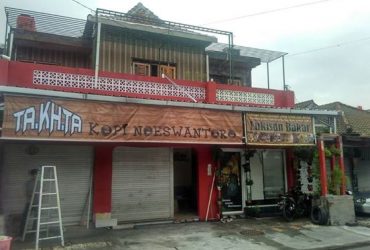 RUMAH DENGAN RUKO DIJUAL