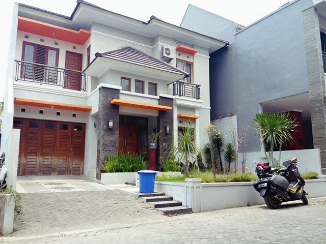 DIJUAL RUMAH SLEMAN : RUMAH ELITE