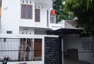 DIJUAL RUMAH SLEMAN : RUMAH 3 LANTAI