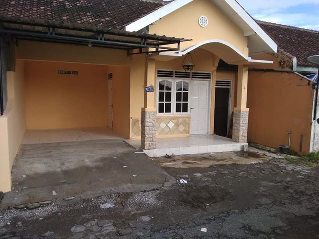 DIJUAL RUMAH SLEMAN : RUMAH DEKAT PASAR STAN